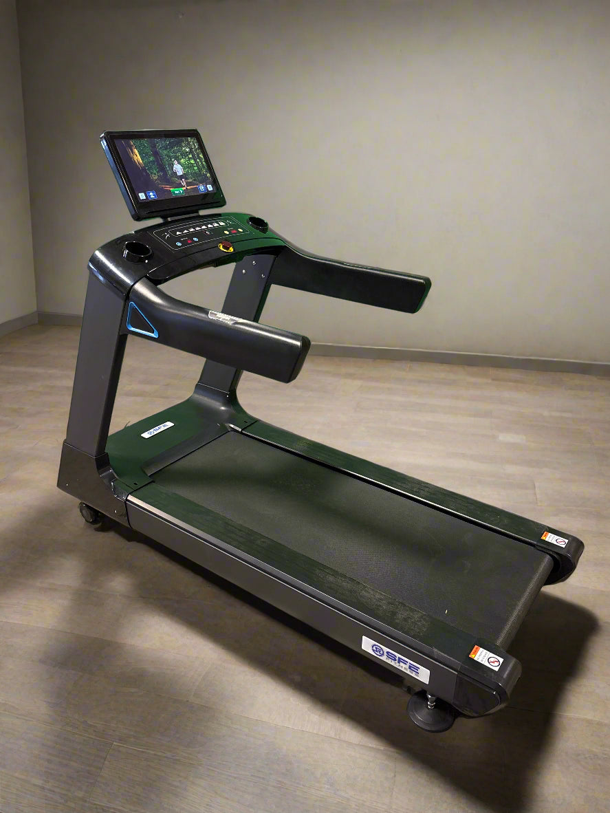 🎁 SFE X19 Commercial Treadmill with Touchscreen (New) (100% off)