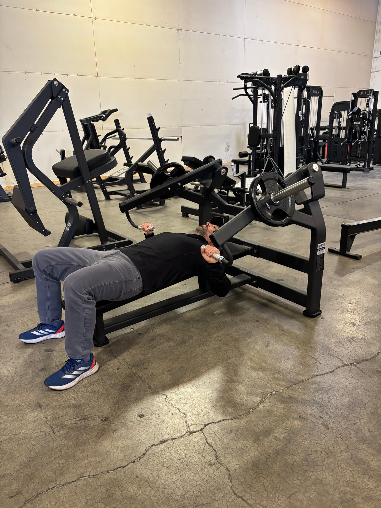 Plate Loaded Iso-Lateral Horizontal Bench Press (New)