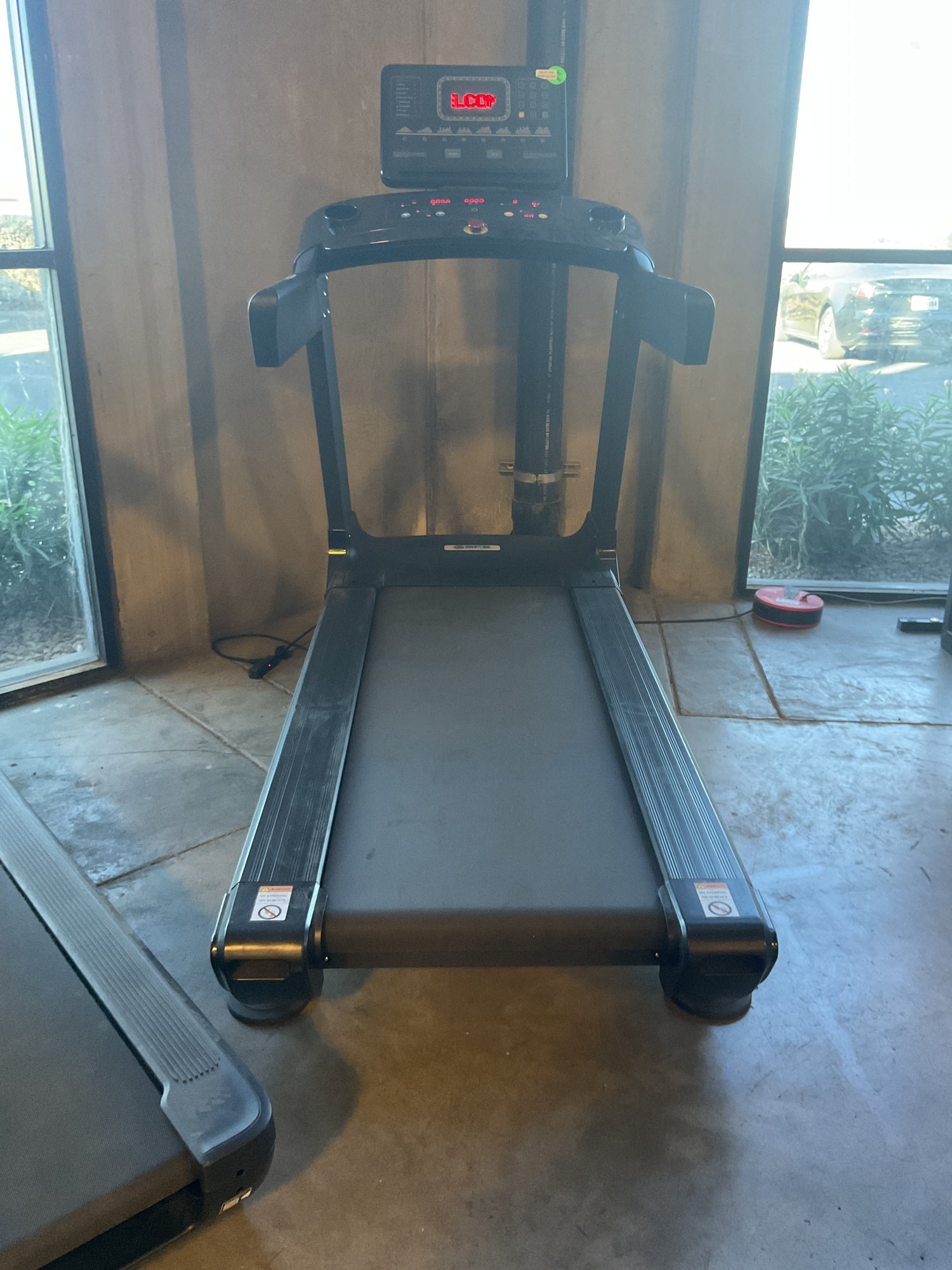 SFE Commercial Treadmill with Performance Monitor (New)