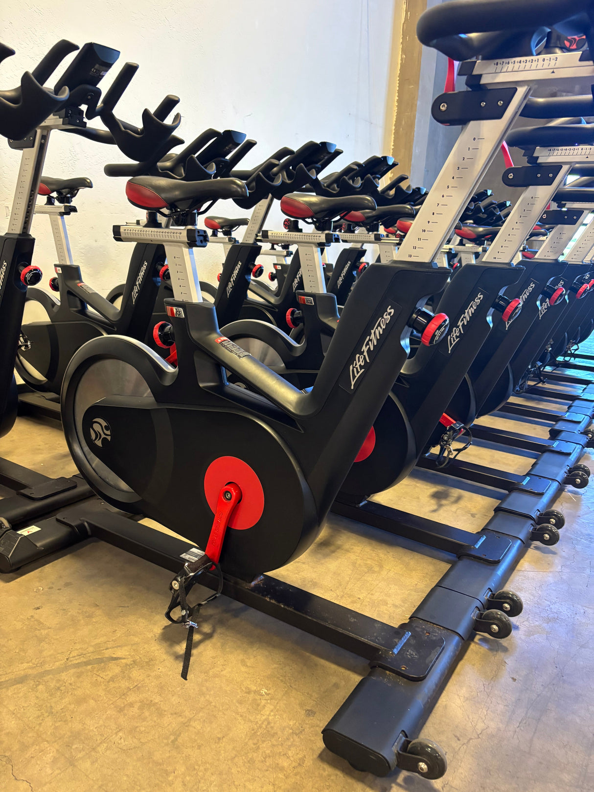 🎁 2018 Life Fitness IC5 Studio Bike (Pre-Owned) (100% off)