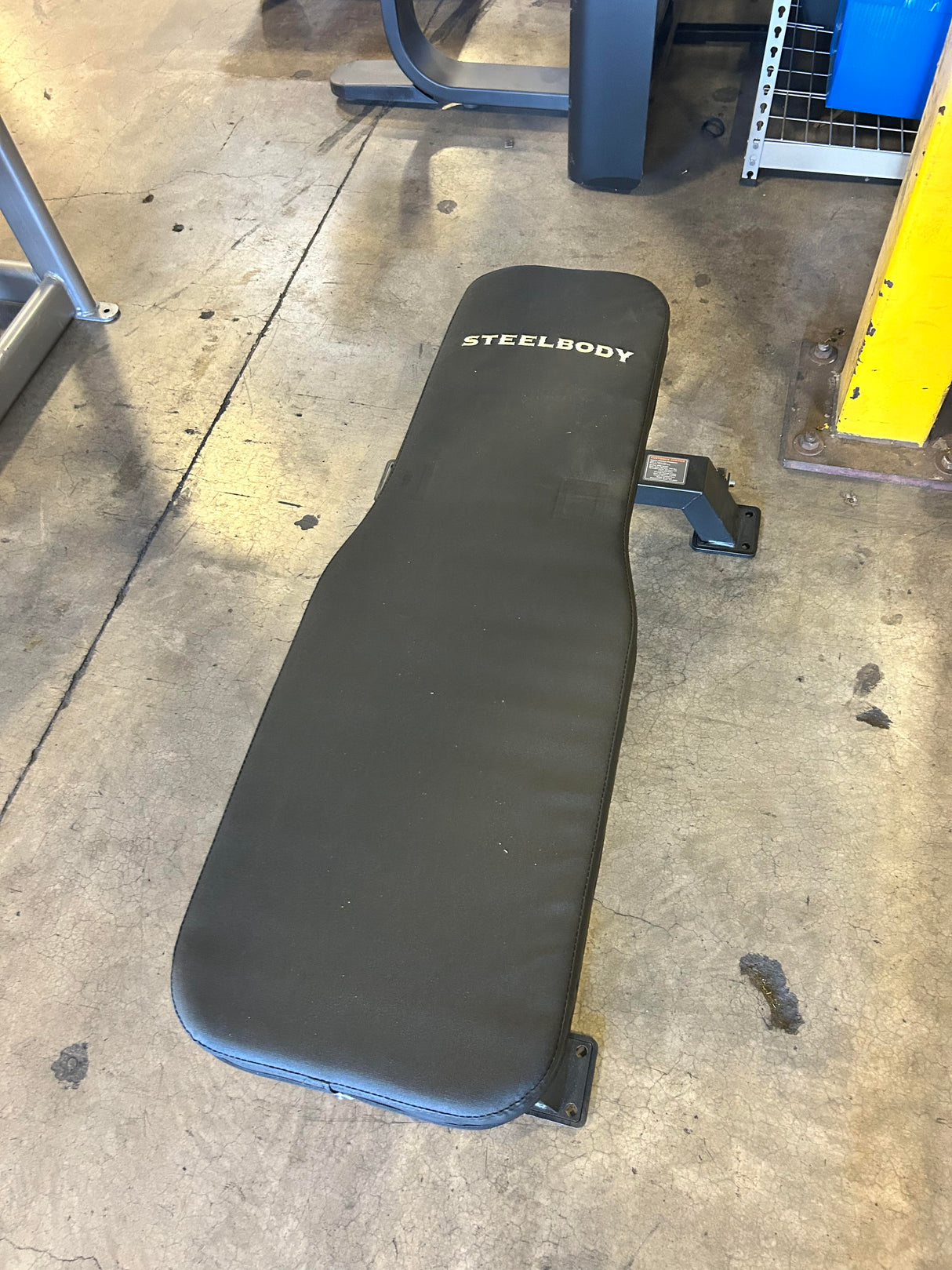 SteelBody Flat Bench (Pre-owned)