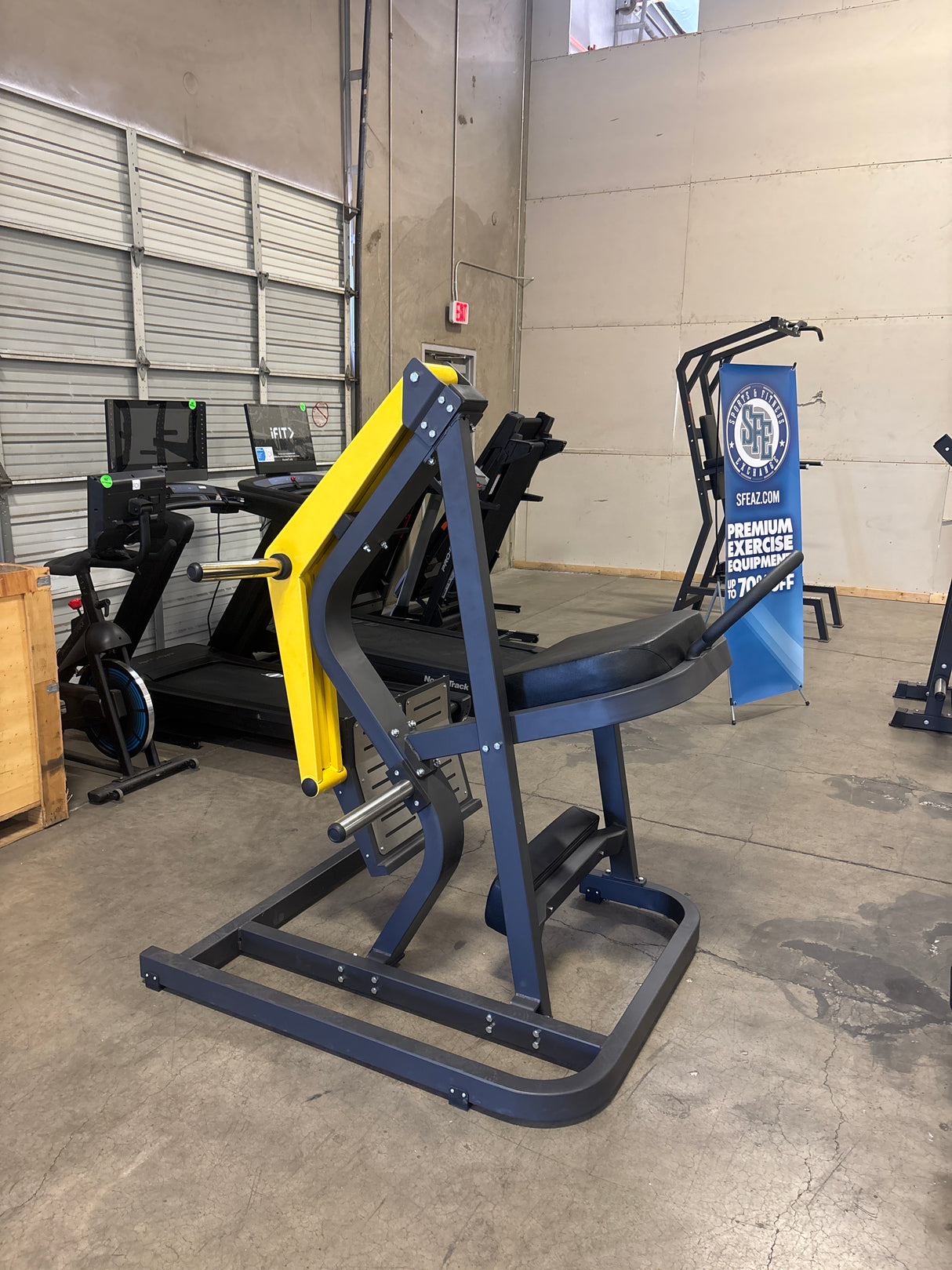 Plate Loaded Glute Kickback Machine (New)