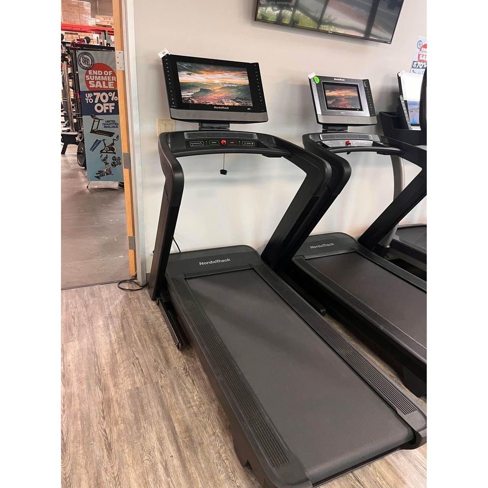 2022 Nordictrack 2450 Commercial Treadmill (2nd)