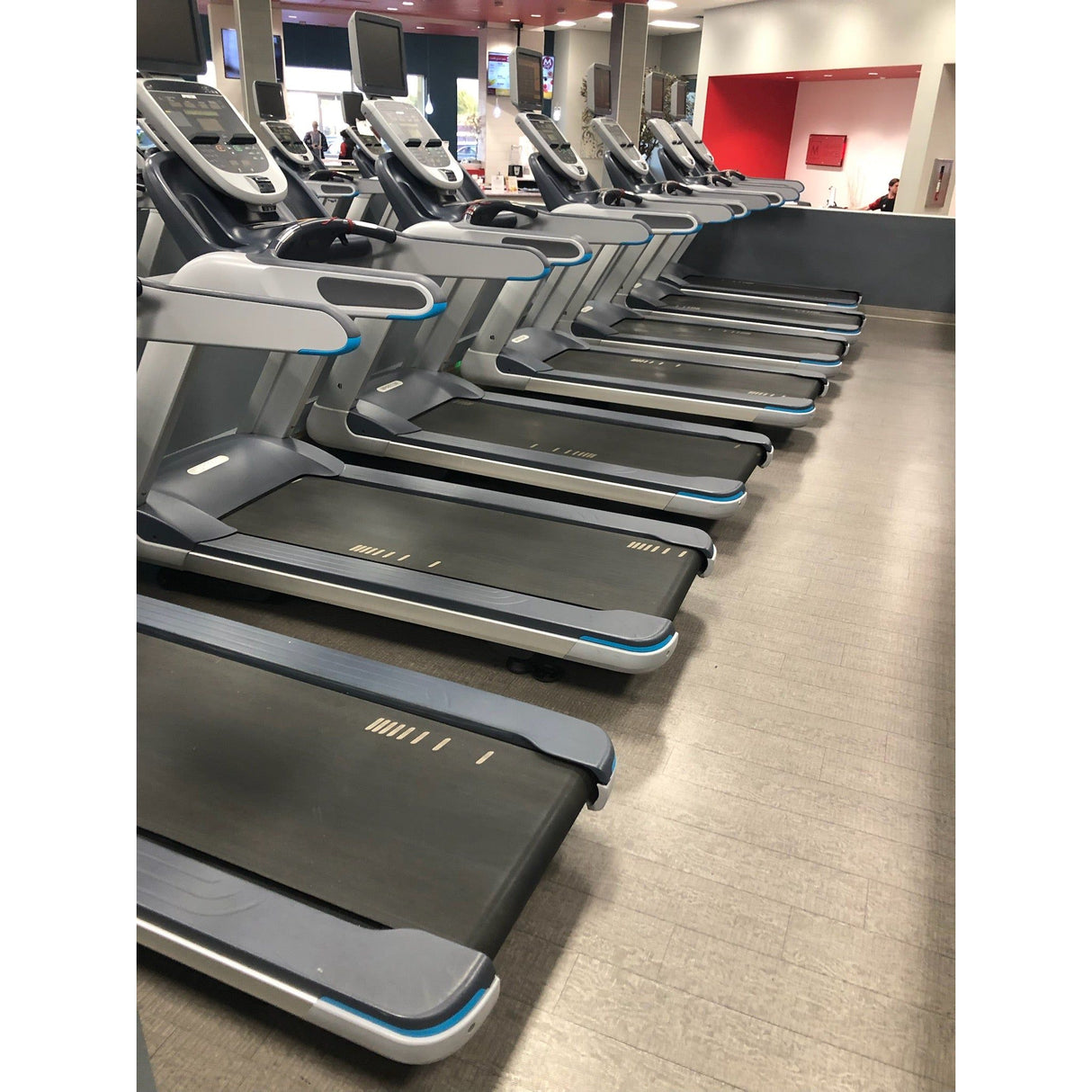Precor TRM 835 Treadmill (Pre-Owned)
